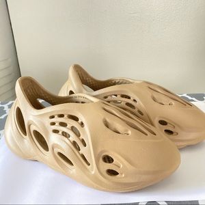 Yeezy Foam Runner 'Ochre'